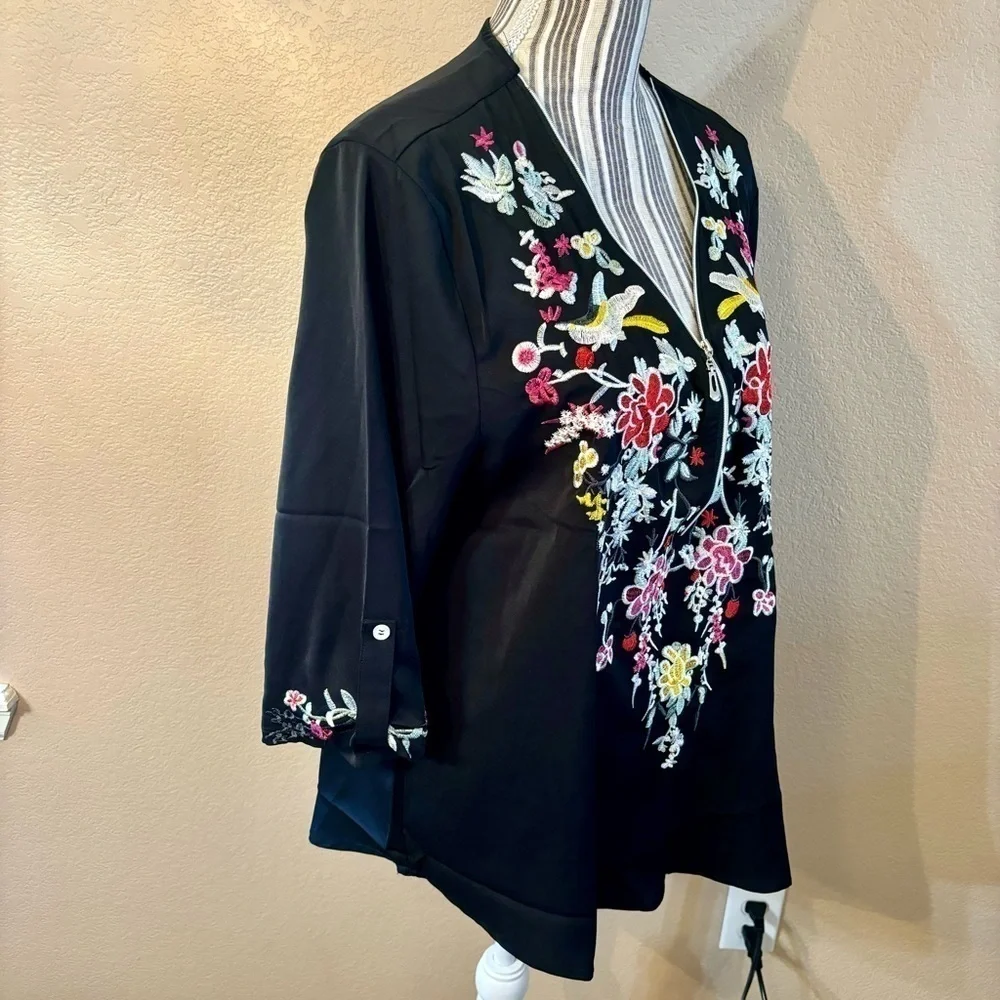 NWT Tunic Top Small Oversized Grosy Black Embroidered Floral Pink White Zip Neck - Picture 5 of 15